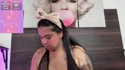 Snapshot of emily_rivera78 chatting on October 14, 2025, 3:51 am Emily online show from October 14, 2025, 3:51 am