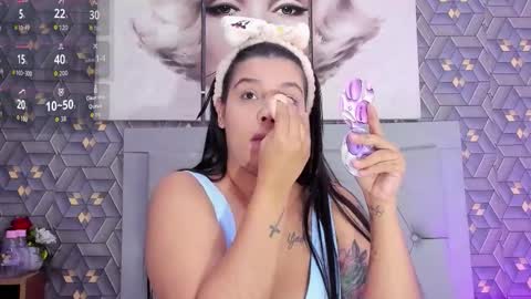 Snapshot of emily_rivera78 chatting on November 18, 2025, 3:12 am Emily online show from November 18, 2025, 3:12 am