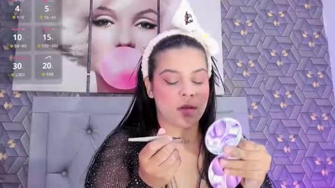 Snapshot of emily_rivera78 chatting on November 20, 2025, 3:18 am Emily online show from November 20, 2025, 3:18 am