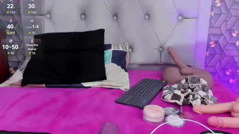 Snapshot of emily_rivera78 chatting on December 5, 2025, 4:54 am Emily online show from December 5, 2025, 4:54 am