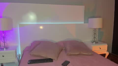 Emily  online show from February 14, 2025, 12:03 pm