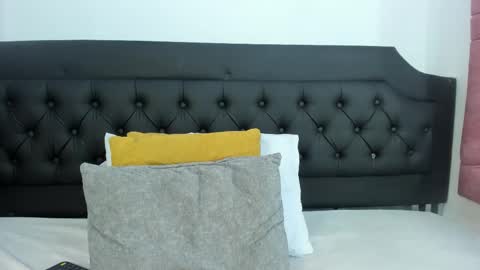 EMILY online show from January 6, 2026, 7:28 pm