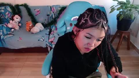       online show from December 7, 2024, 12:35 pm