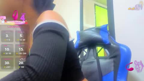       online show from December 21, 2025, 12:45 pm