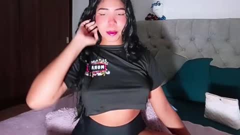 emily_rosse9 online show from October 1, 2025, 11:44 pm