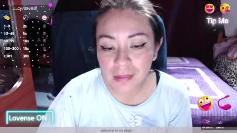 Snapshot of emily_sexy69 chatting on January 17, 2025, 5:53 am Emily online show from January 17, 2025, 5:53 am