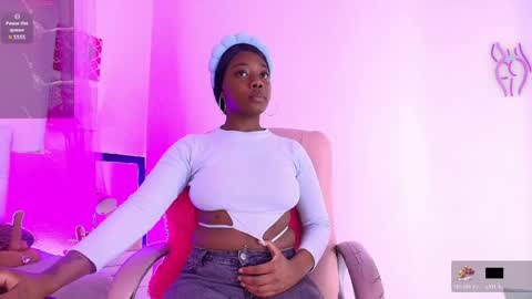 Snapshot of emily_smith21 chatting on April 10, 2026, 12:10 pm emily online show from April 10, 2026, 12:10 pm