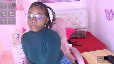 Snapshot of emily_smith21 chatting on April 24, 2026, 12:07 pm emily online show from April 24, 2026, 12:07 pm