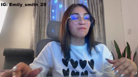 Snapshot of emily_smith29 chatting on February 9, 2025, 1:11 am emi online show from February 9, 2025, 1:11 am