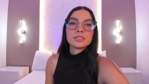 emily_tolson online show from February 2, 2026, 7:23 pm