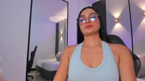 emily_tolson online show from April 29, 2026, 7:31 pm