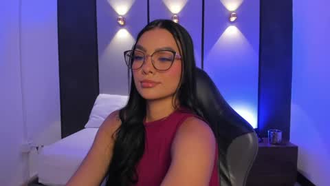 Snapshot of emily_tolson chatting on May 15, 2026, 7:32 pm emily_tolson online show from May 15, 2026, 7:32 pm