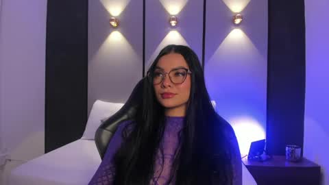 Snapshot of emily_tolson chatting on May 20, 2026, 7:53 pm emily_tolson online show from May 20, 2026, 7:53 pm