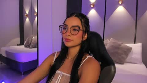 Snapshot of emily_tolson chatting on June 16, 2026, 7:27 pm emily_tolson online show from June 16, 2026, 7:27 pm
