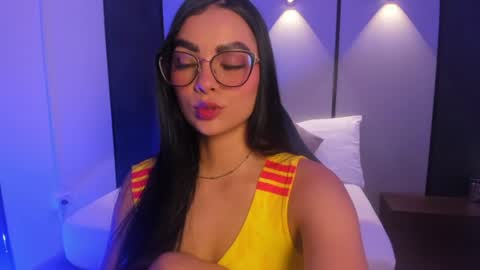 Snapshot of emily_tolson chatting on June 17, 2026, 7:26 pm emily_tolson online show from June 17, 2026, 7:26 pm