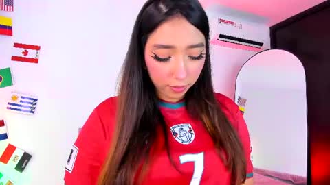 emily_walker4 online show from June 21, 2026, 2:25 am