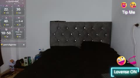 Snapshot of emily_white00 chatting on October 15, 2025, 6:02 am emily online show from October 15, 2025, 6:02 am