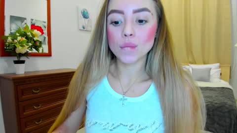Snapshot of emily_wilds chatting on October 24, 2025, 8:05 pm emily_wilds online show from October 24, 2025, 8:05 pm