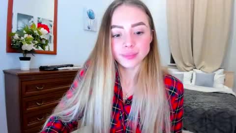 Snapshot of emily_wilds chatting on October 25, 2025, 9:42 pm emily_wilds online show from October 25, 2025, 9:42 pm
