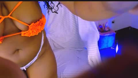 Emily Williams12 online show from September 17, 2025, 12:01 am