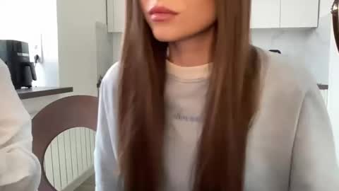 Snapshot of emilyandmira chatting on March 6, 2025, 7:57 am emilyandmira online show from March 6, 2025, 7:57 am