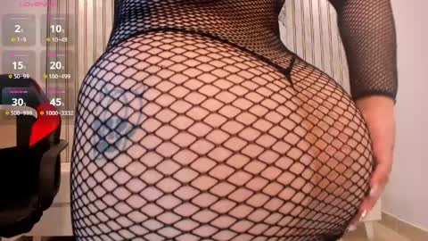Snapshot of emilyangel1 chatting on May 29, 2026, 12:58 pm E M Y L Y online show from May 29, 2026, 12:58 pm
