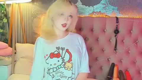 Baby Emelli online show from August 4, 2026, 5:54 am