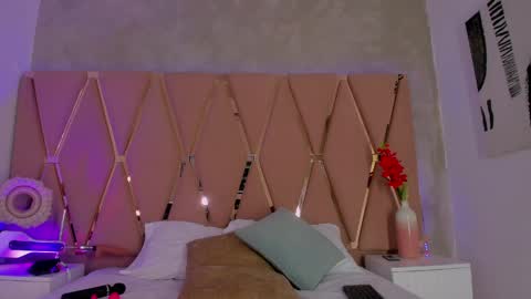 Emily online show from June 6, 2026, 10:25 pm