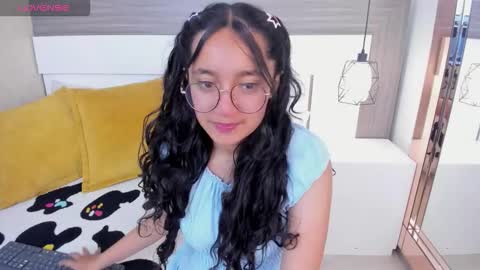 Snapshot of emilyblussh chatting on March 7, 2026, 7:44 pm Emily Bluush online show from March 7, 2026, 7:44 pm