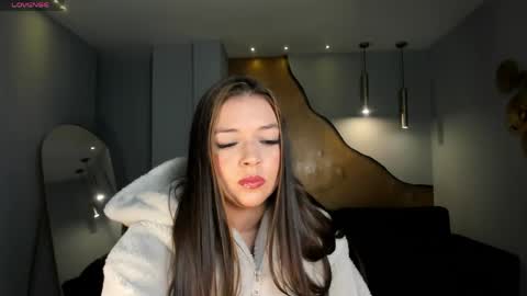 Emily Carter online show from May 4, 2026, 10:33 am