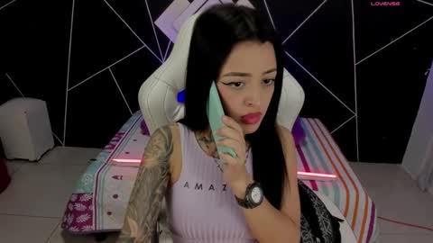 Snapshot of emilydaft chatting on January 10, 2025, 9:31 pm fari online show from January 10, 2025, 9:31 pm