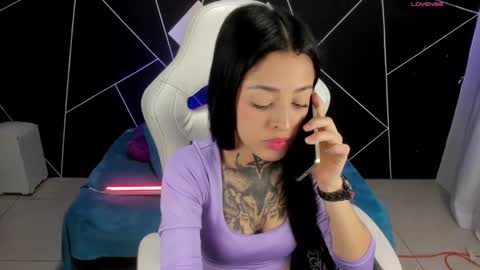 Snapshot of emilydaft chatting on March 1, 2025, 6:11 pm fari online show from March 1, 2025, 6:11 pm