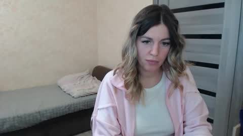 emilyfork online show from October 12, 2025, 1:21 pm