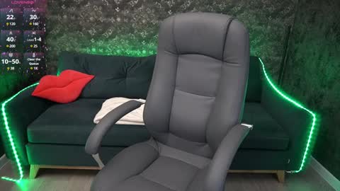 Emily online show from December 30, 2024, 10:32 am