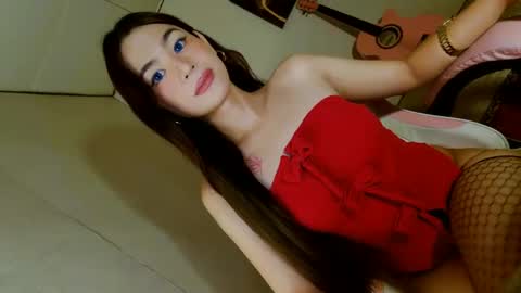 Snapshot of emilyfuckers chatting on October 9, 2025, 8:34 am ariane online show from October 9, 2025, 8:34 am