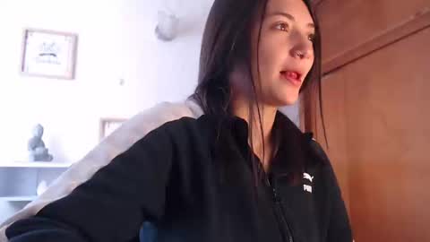 Emily Jang online show from February 25, 2025, 5:15 pm
