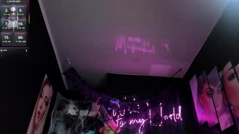 Snapshot of emilyjhonson_1 chatting on October 24, 2025, 5:42 pm Emily Jhonson online show from October 24, 2025, 5:42 pm