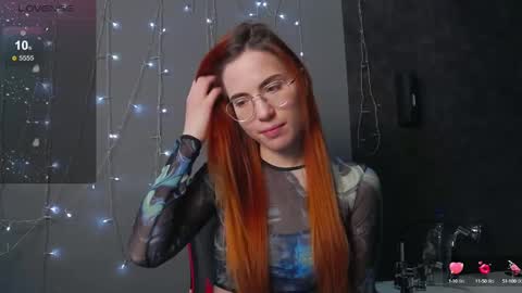 Snapshot of emilykents chatting on December 22, 2024, 4:17 am EmilyKents online show from December 22, 2024, 4:17 am