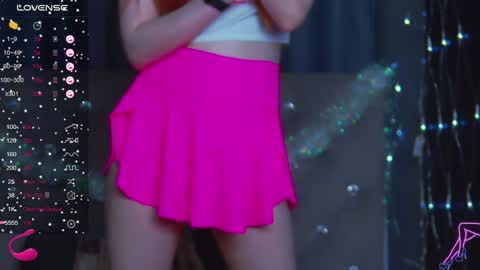 Snapshot of emilykents chatting on December 23, 2024, 4:44 am EmilyKents online show from December 23, 2024, 4:44 am