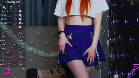 Snapshot of emilykents chatting on December 31, 2024, 1:26 am EmilyKents online show from December 31, 2024, 1:26 am