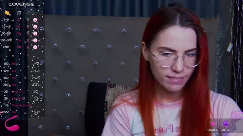 Snapshot of emilykents chatting on January 18, 2025, 1:41 am EmilyKents online show from January 18, 2025, 1:41 am
