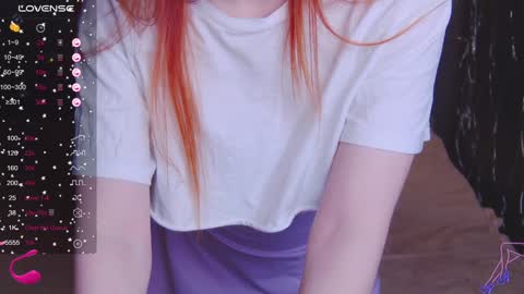 Snapshot of emilykents chatting on January 24, 2025, 2:18 am EmilyKents online show from January 24, 2025, 2:18 am