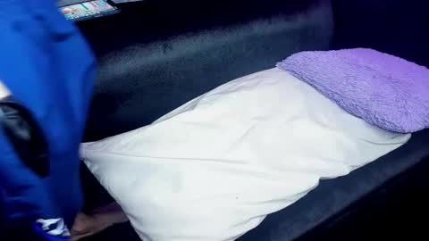 EmilyPacho  online show from November 29, 2025, 3:15 pm