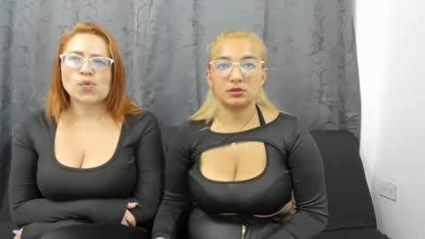 Snapshot of emilyriskhot chatting on February 10, 2025, 10:40 pm emily  friends online show from February 10, 2025, 10:40 pm