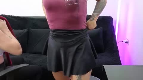 Snapshot of emilyriskhot chatting on September 12, 2025, 4:40 pm emily  friends online show from September 12, 2025, 4:40 pm