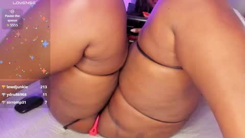         online show from October 8, 2025, 6:16 pm