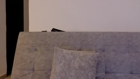 emilyrousex online show from April 29, 2026, 6:25 pm
