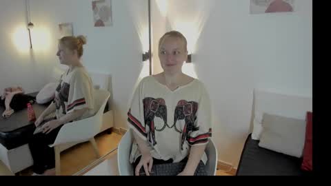 Summer 3 online show from March 29, 2026, 8:42 pm