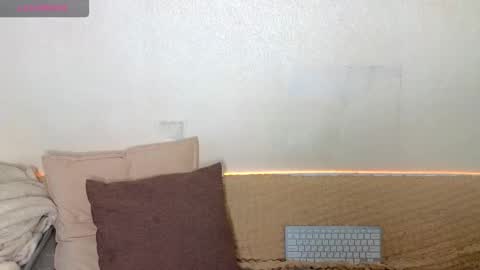 Emily wish-list  online show from February 5, 2026, 12:15 am