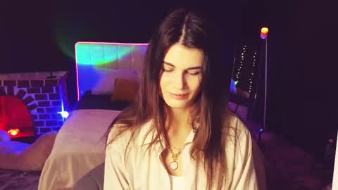 Emily online show from February 8, 2026, 3:32 am